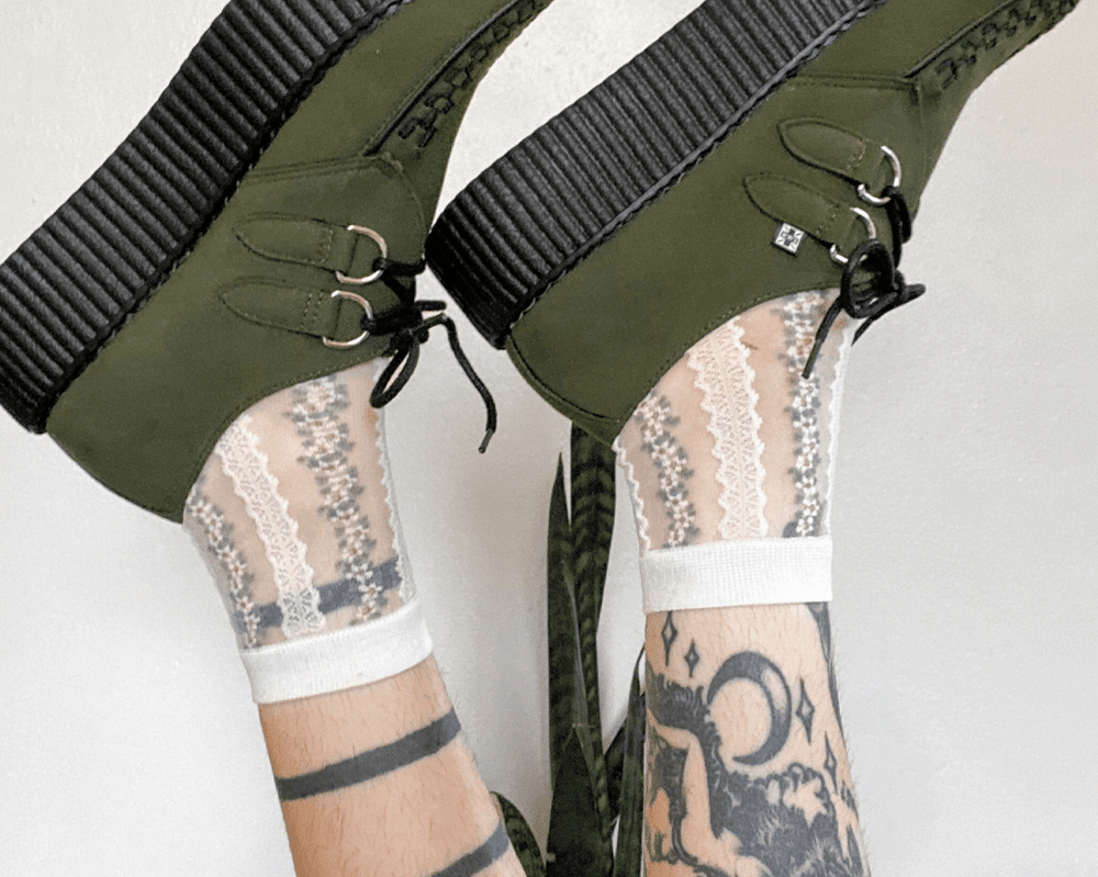 T.U.K. Shoes TSK1078 White Stripe Floral Sheer Sock TSK1078-OS