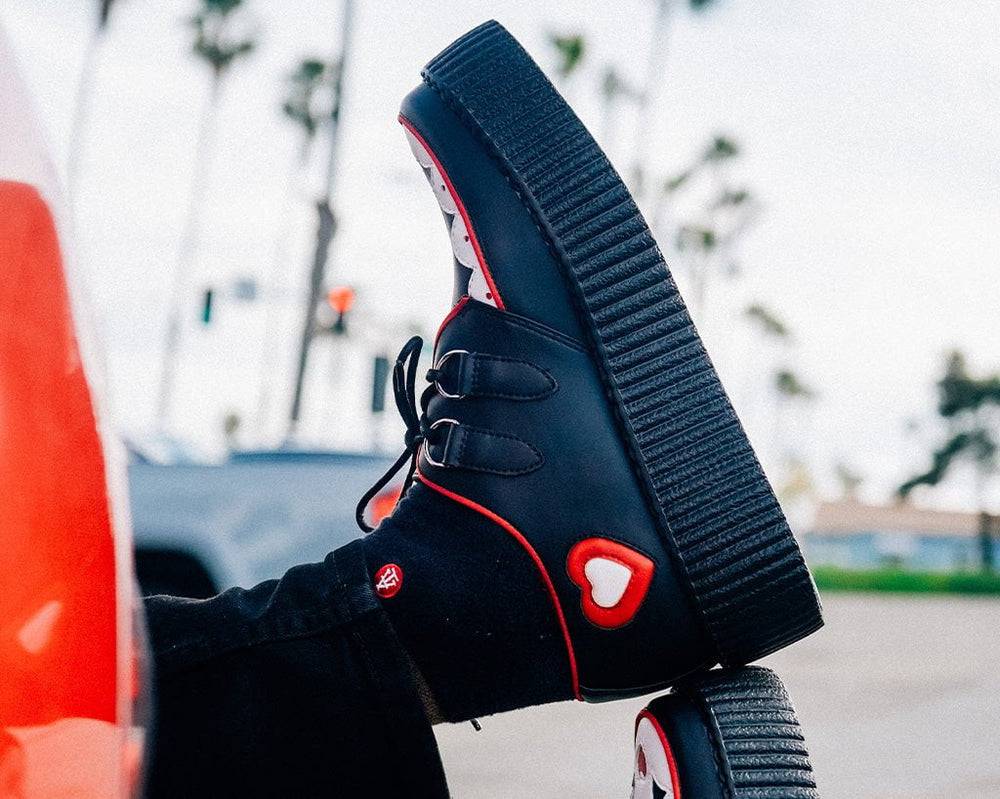 T.U.K. Shoes V3257 Black & Red Scallop Heart Viva Mondo Creeper