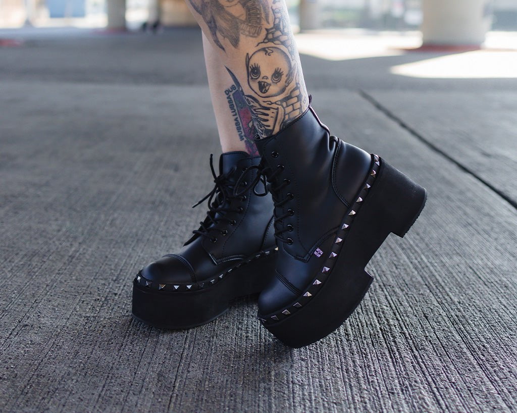 T.U.K. Shoes A3333 Black TUKskin 7-Eye Dino Flat Boot
