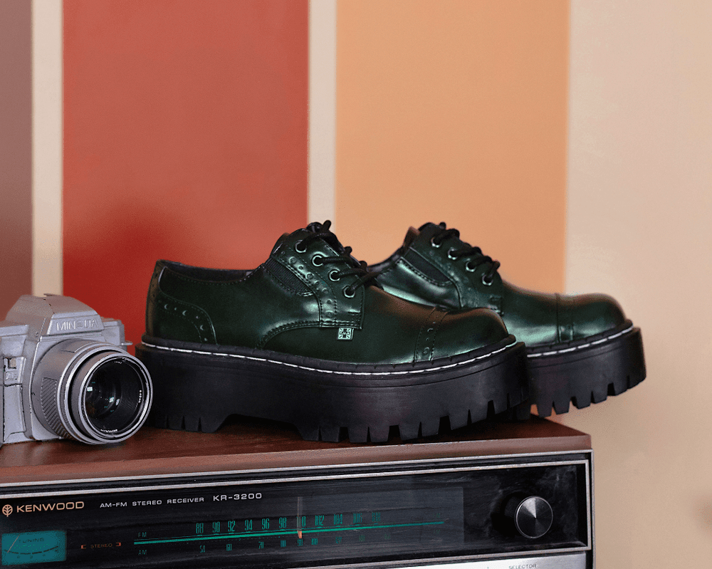 T.U.K. Shoes A3193L Green Rub-Off Double Decker Brogue