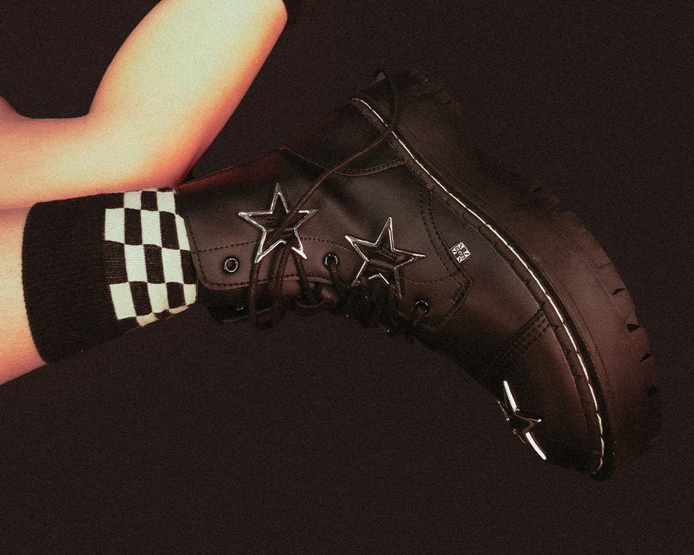 T.U.K. Shoes A3276 Black Star 7-Eye Double Decker Boot
