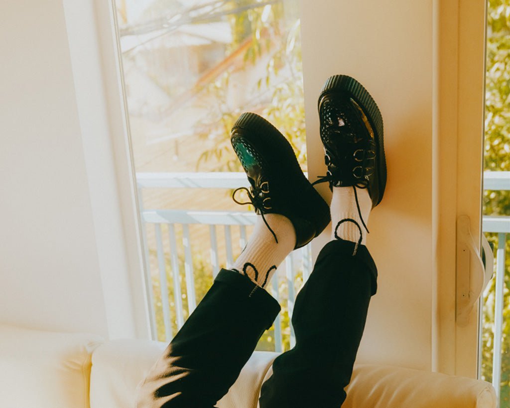T.U.K. Shoes V3245 Black Crinkle Patent Viva Mondo Creeper